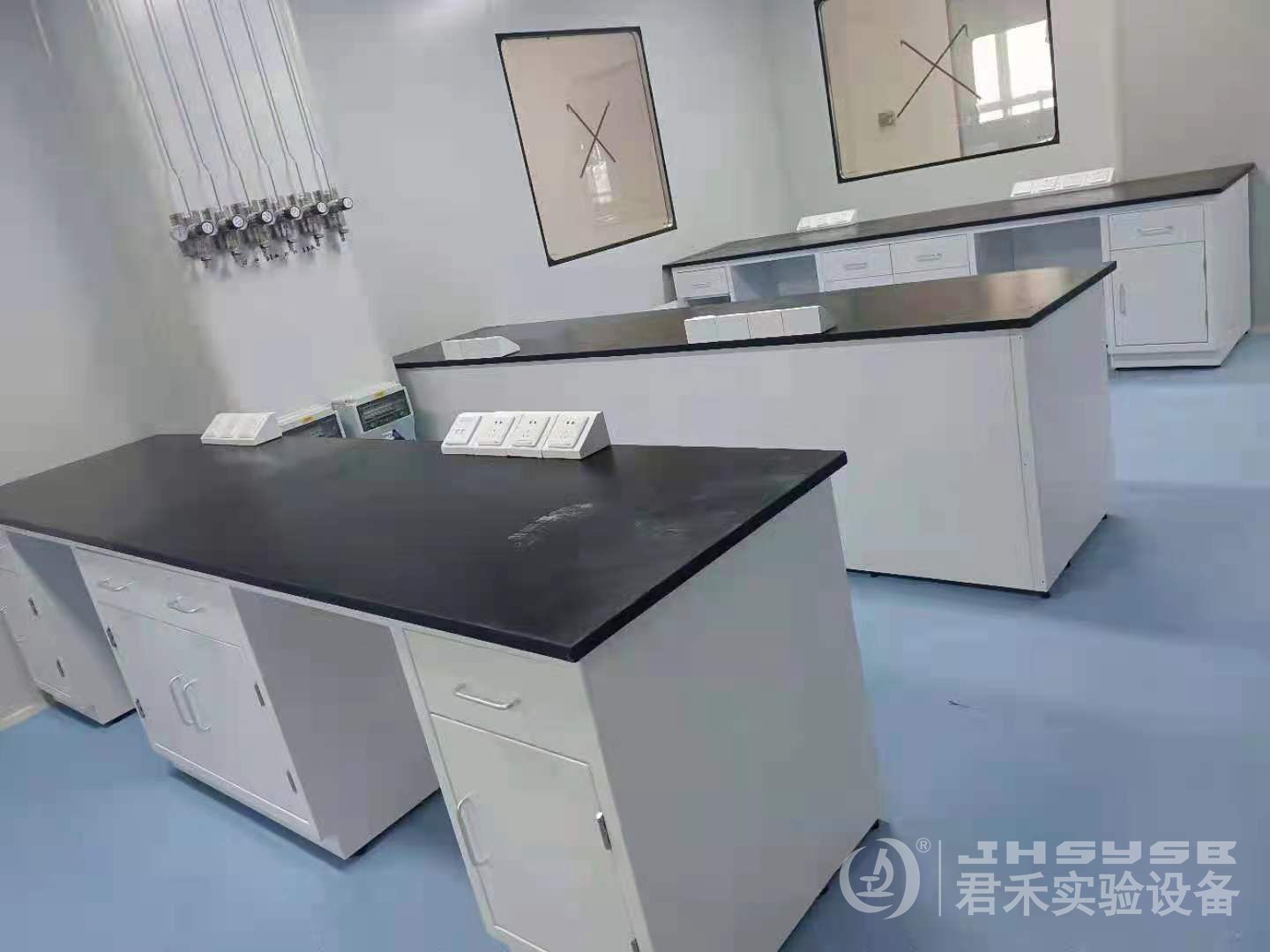 全钢实验台1.jpg