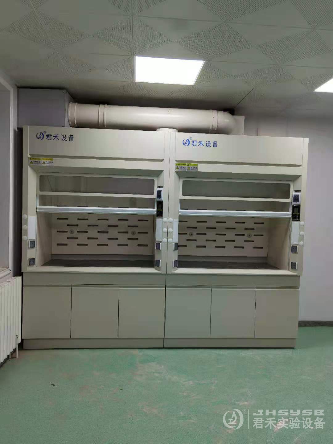 全钢通风柜2.jpg